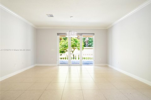 Villa ou maison à vendre à Miramar, Floride: 4 chambres, 233 m2 № 1154082 - photo 10