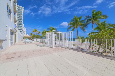 Copropriété à vendre à Fort Lauderdale, Floride: 2 chambres, 133.31 m2 № 1097694 - photo 10