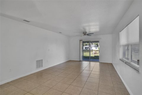 Commercial property in DeLand, Florida 182.18 sq.m. № 1326677 - photo 3