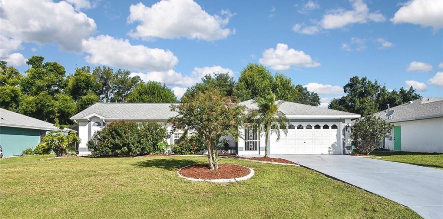 House in Port Charlotte, Florida 3 bedrooms, 147.9 sq.m. № 1326640