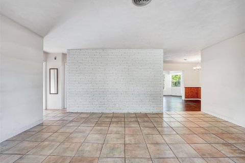 Villa ou maison à vendre à Fort Lauderdale, Floride: 4 chambres, 151.43 m2 № 833004 - photo 14