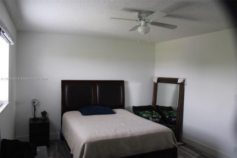 Condo in Sunrise, Florida, 2 bedrooms  № 1304853 - photo 14