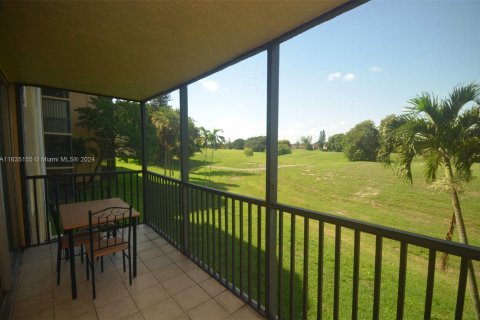 Copropriété à vendre à Lauderhill, Floride: 2 chambres, 98.48 m2 № 1304852 - photo 13