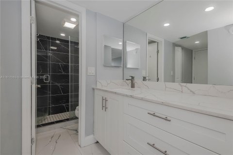 Condo in Aventura, Florida, 1 bedroom  № 1239401 - photo 19