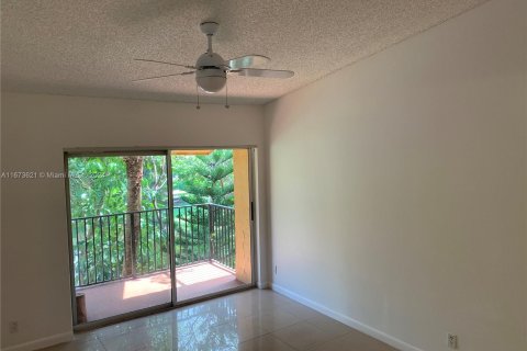 Condo in Plantation, Florida, 2 bedrooms  № 1410672 - photo 3