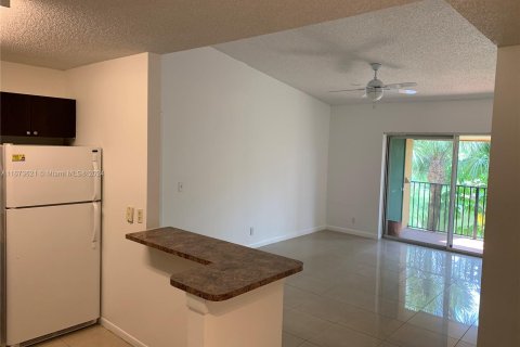 Condo in Plantation, Florida, 2 bedrooms  № 1410672 - photo 7