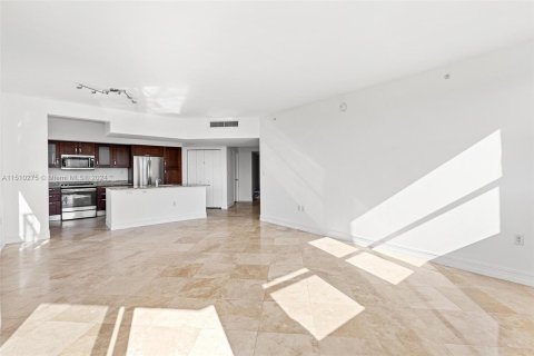 Condo in Aventura, Florida, 3 bedrooms  № 935979 - photo 2