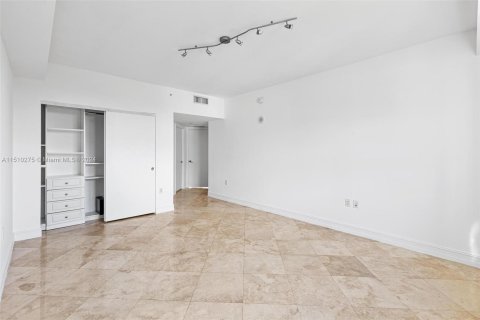 Condo in Aventura, Florida, 3 bedrooms  № 935979 - photo 12