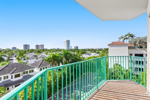 Condo in Aventura, Florida, 3 bedrooms  № 935979 - photo 9