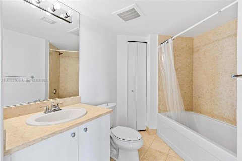 Condo in Aventura, Florida, 3 bedrooms  № 935979 - photo 17