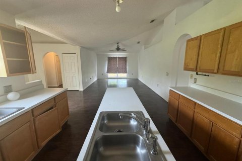 Casa en venta en Kissimmee, Florida, 3 dormitorios, 183.2 m2 № 1307130 - foto 11