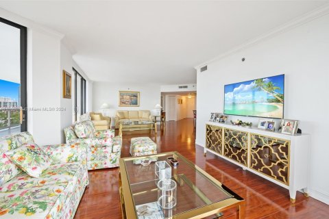 Condominio en venta en Aventura, Florida, 3 dormitorios, 169.08 m2 № 1016005 - foto 4