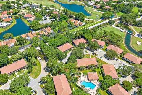 Condominio en venta en Palm Beach Gardens, Florida, 2 dormitorios, 126.9 m2 № 1224671 - foto 2