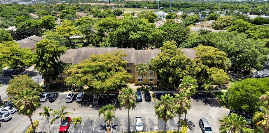 Condo in Oakland Park, Florida, 2 bedrooms  № 1224759