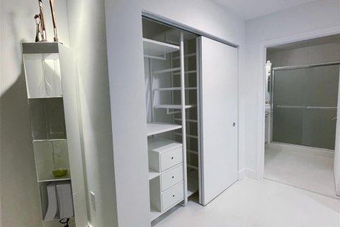 Copropriété à vendre à Miami Beach, Floride: 1 chambre, 89.74 m2 № 1134887 - photo 12