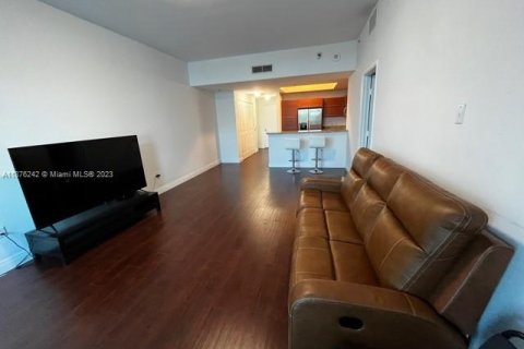 Condominio en venta en Sunrise, Florida, 1 dormitorio, 88.91 m2 № 448648 - foto 5