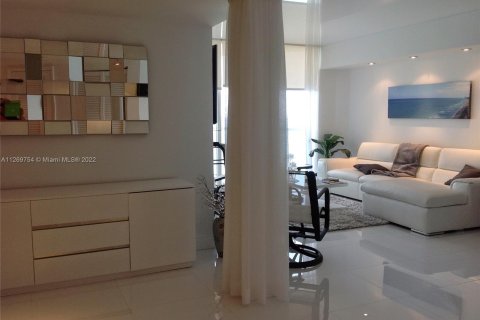 Copropriété à louer à Sunny Isles Beach, Floride: 2 chambres, 150.78 m2 № 78673 - photo 25