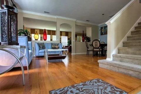 Casa en venta en Orlando, Florida, 5 dormitorios, 264.59 m2 № 1295123 - foto 17