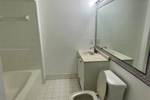 Apartamento en alquiler en Pembroke Pines, Florida, 2 dormitorios, 92.9 m2 № 1360433 - foto 8