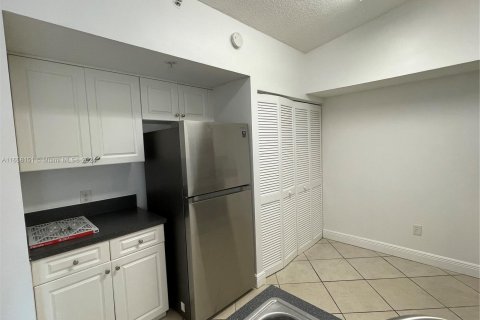 Appartement à louer à Pembroke Pines, Floride: 2 chambres, 92.9 m2 № 1360433 - photo 13