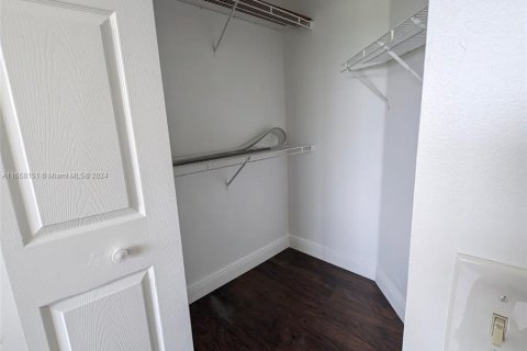 Appartement à louer à Pembroke Pines, Floride: 2 chambres, 92.9 m2 № 1360433 - photo 15