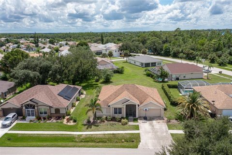 Villa ou maison à vendre à Lehigh Acres, Floride: 3 chambres, 162.3 m2 № 1342843 - photo 2