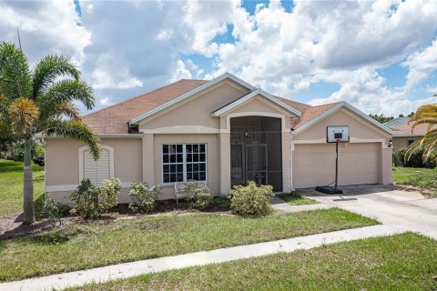 Villa ou maison à vendre à Lehigh Acres, Floride: 3 chambres, 162.3 m2 № 1342843 - photo 16