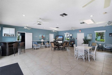 Condo in Pompano Beach, Florida, 2 bedrooms  № 1221339 - photo 5