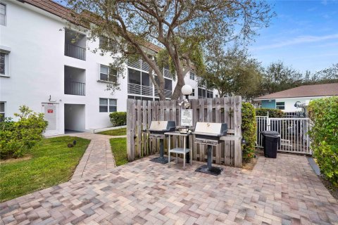 Copropriété à vendre à Pompano Beach, Floride: 2 chambres, 92.9 m2 № 1221339 - photo 3