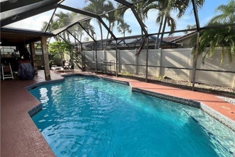 Casa en venta en Margate, Florida, 3 dormitorios, 176.14 m2 № 1221214 - foto 3