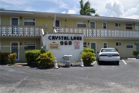 Condo in Deerfield Beach, Florida, 2 bedrooms  № 1316527 - photo 2