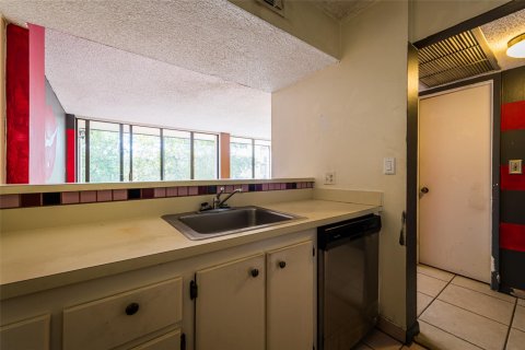 Condominio en venta en Lauderhill, Florida, 1 dormitorio, 50.35 m2 № 998431 - foto 5
