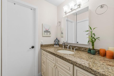 Townhouse in Boynton Beach, Florida 2 bedrooms, 120.96 sq.m. № 1178213 - photo 14