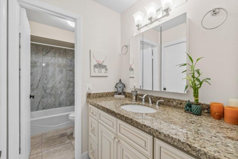 Townhouse in Boynton Beach, Florida 2 bedrooms, 120.96 sq.m. № 1178213 - photo 13