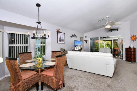 Villa ou maison à vendre à Punta Gorda, Floride: 2 chambres, 107.95 m2 № 1105352 - photo 15