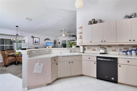 Villa ou maison à vendre à Punta Gorda, Floride: 2 chambres, 107.95 m2 № 1105352 - photo 10