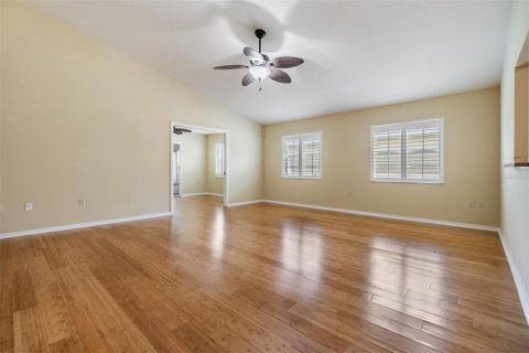 Villa ou maison à vendre à Zephyrhills, Floride: 2 chambres, 151.43 m2 № 1347108 - photo 20