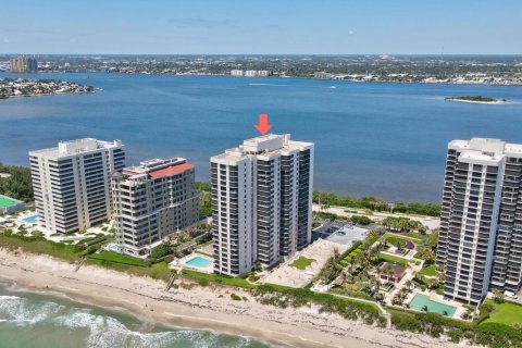 Condominio en venta en Riviera Beach, Florida, 2 dormitorios, 120.31 m2 № 1179757 - foto 2