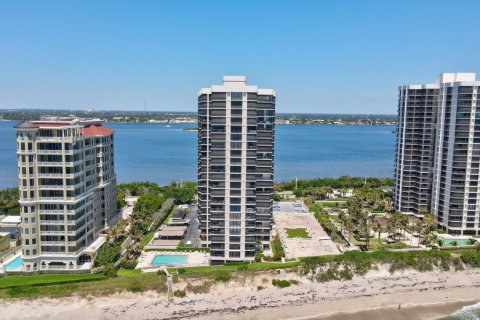 Copropriété à vendre à Riviera Beach, Floride: 2 chambres, 120.31 m2 № 1179757 - photo 1