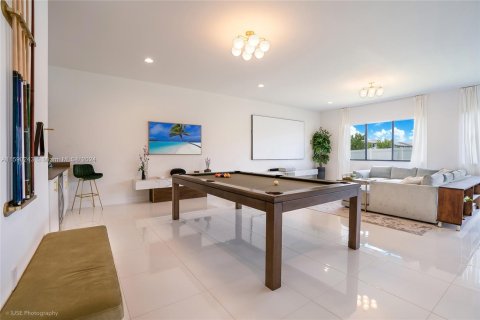 Casa en venta en Miramar, Florida, 5 dormitorios, 397.9 m2 № 1189171 - foto 5