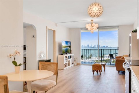 Copropriété à vendre à Miami Beach, Floride: 1 chambre, 74.32 m2 № 1189193 - photo 1