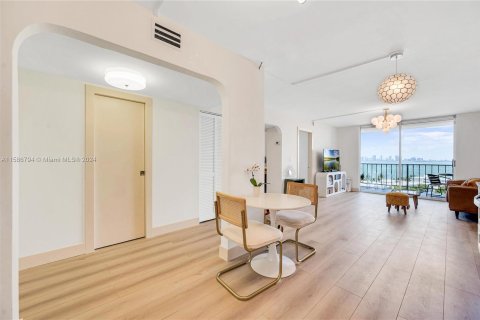 Copropriété à vendre à Miami Beach, Floride: 1 chambre, 74.32 m2 № 1189193 - photo 3