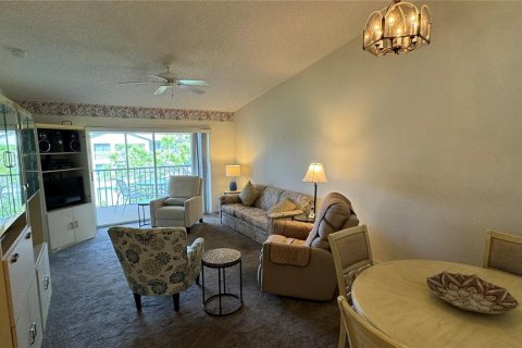 Condo in Sarasota, Florida, 2 bedrooms  № 1394501 - photo 6