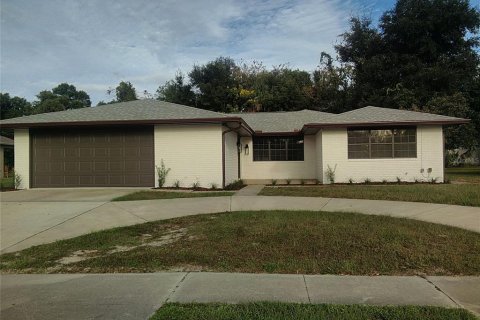 Casa en venta en Deltona, Florida, 4 dormitorios, 204.57 m2 № 1394660 - foto 1