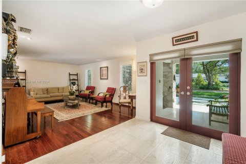 Casa en venta en Coral Gables, Florida, 5 dormitorios, 239.87 m2 № 1095686 - foto 6