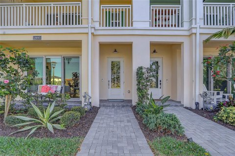 Touwnhouse à vendre à Palm Beach Gardens, Floride: 3 chambres, 209.22 m2 № 1095525 - photo 5