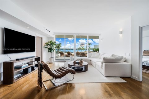 Condo in Miami Beach, Florida, 2 bedrooms  № 1391707 - photo 3