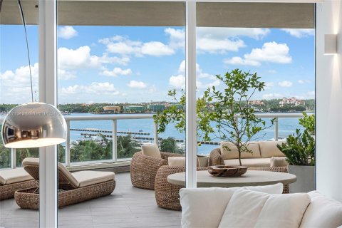 Condo in Miami Beach, Florida, 2 bedrooms  № 1391707 - photo 5