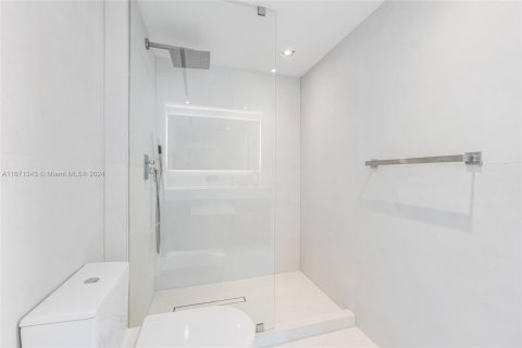 Copropriété à vendre à Miami Beach, Floride: 2 chambres, 162.58 m2 № 1391707 - photo 30