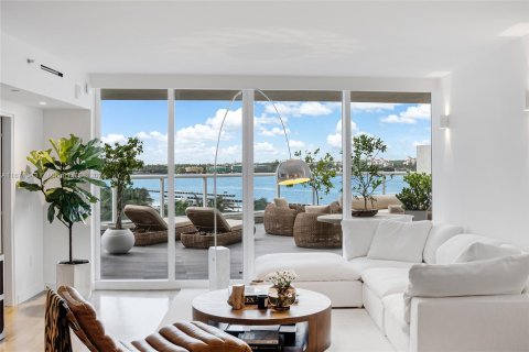 Copropriété à vendre à Miami Beach, Floride: 2 chambres, 162.58 m2 № 1391707 - photo 2